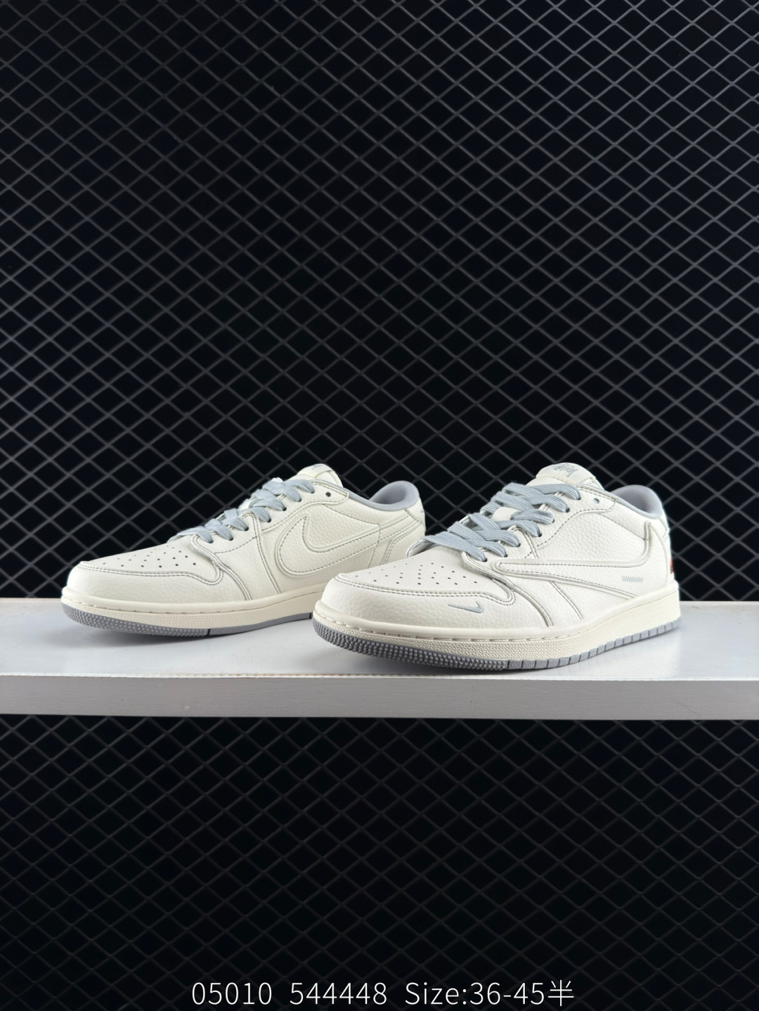 Nike AIR JORDAN 1 RETRO LOW